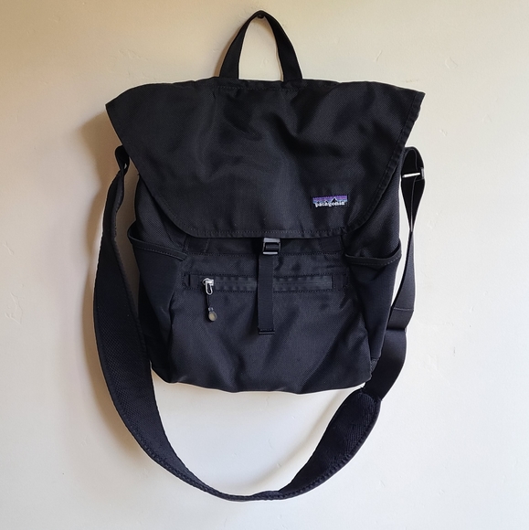 Patagonia Other - EUC Vertical Mass Shoulder Bag